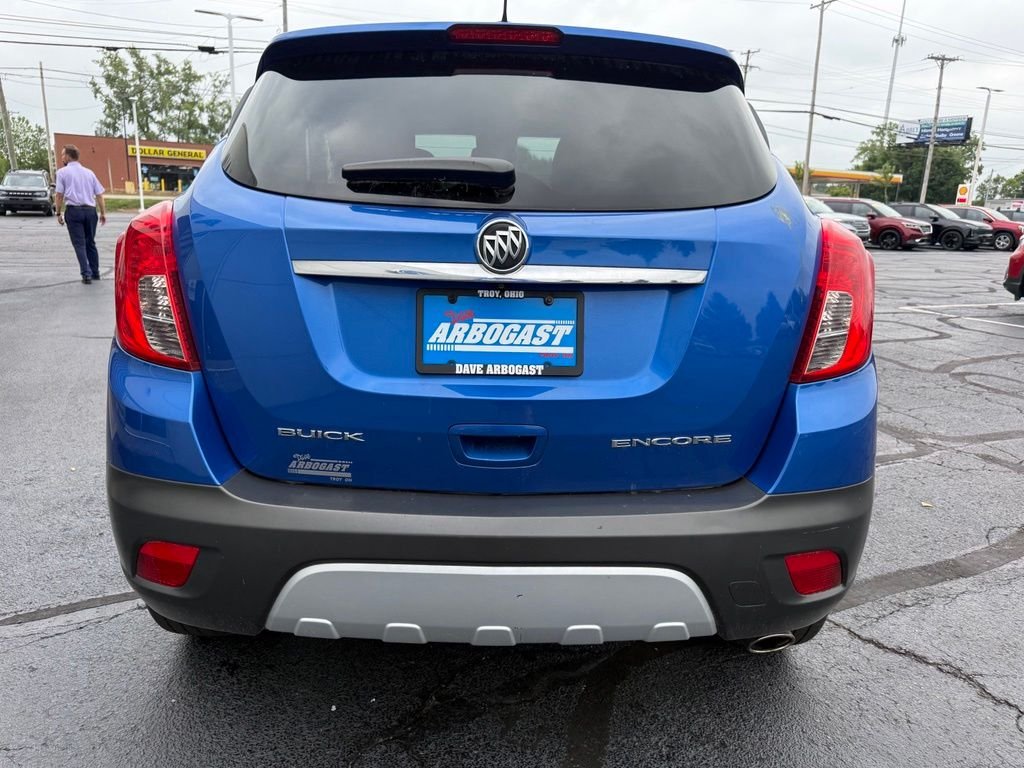 Used 2016 Brilliant Blue Metallic Buick Convenience image 5