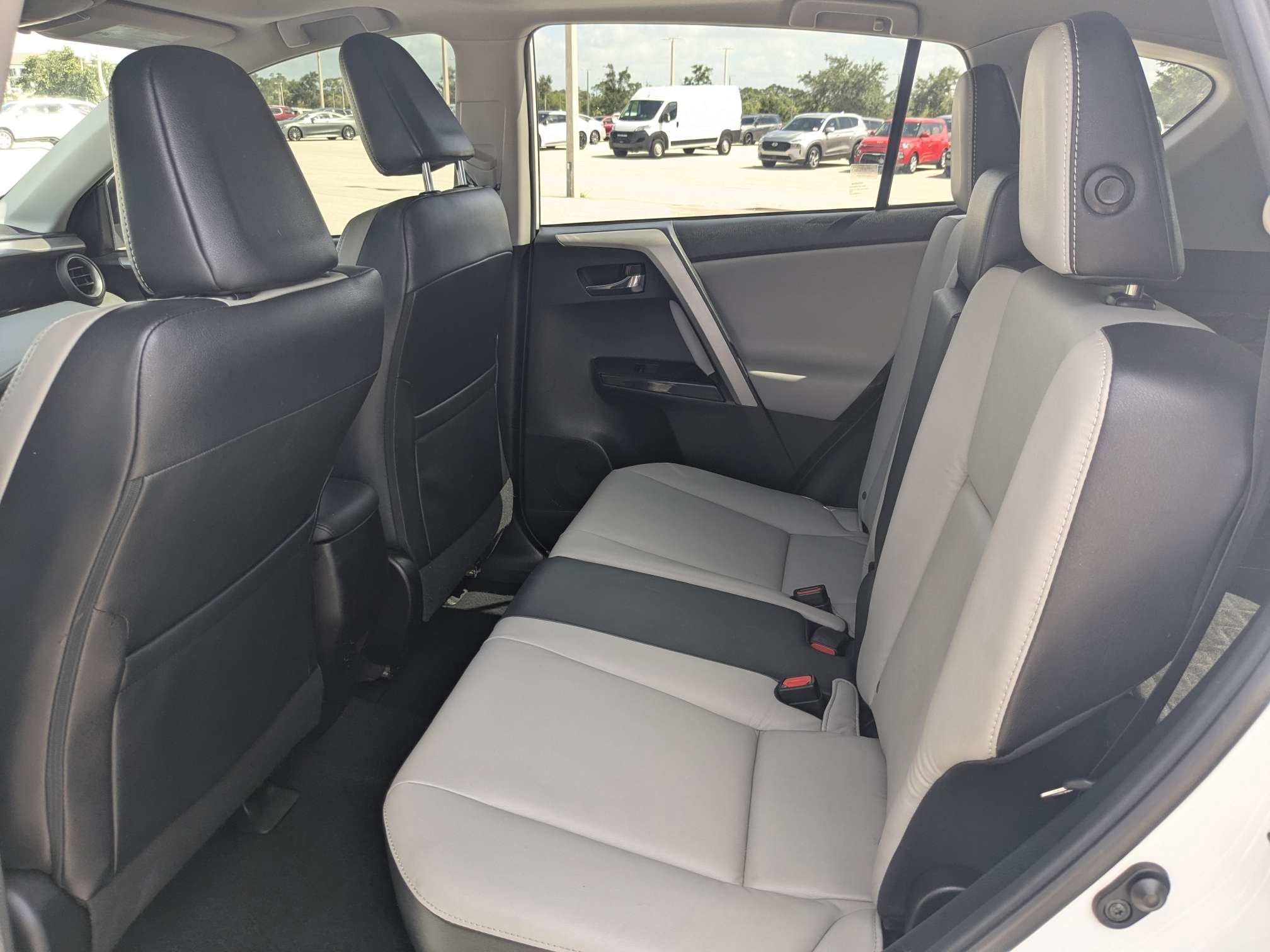 Used 2016 Blizzard Pearl Toyota Limited image 17