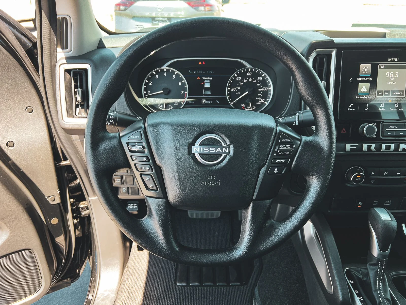 2025 Nissan Frontier SV - Photo 19