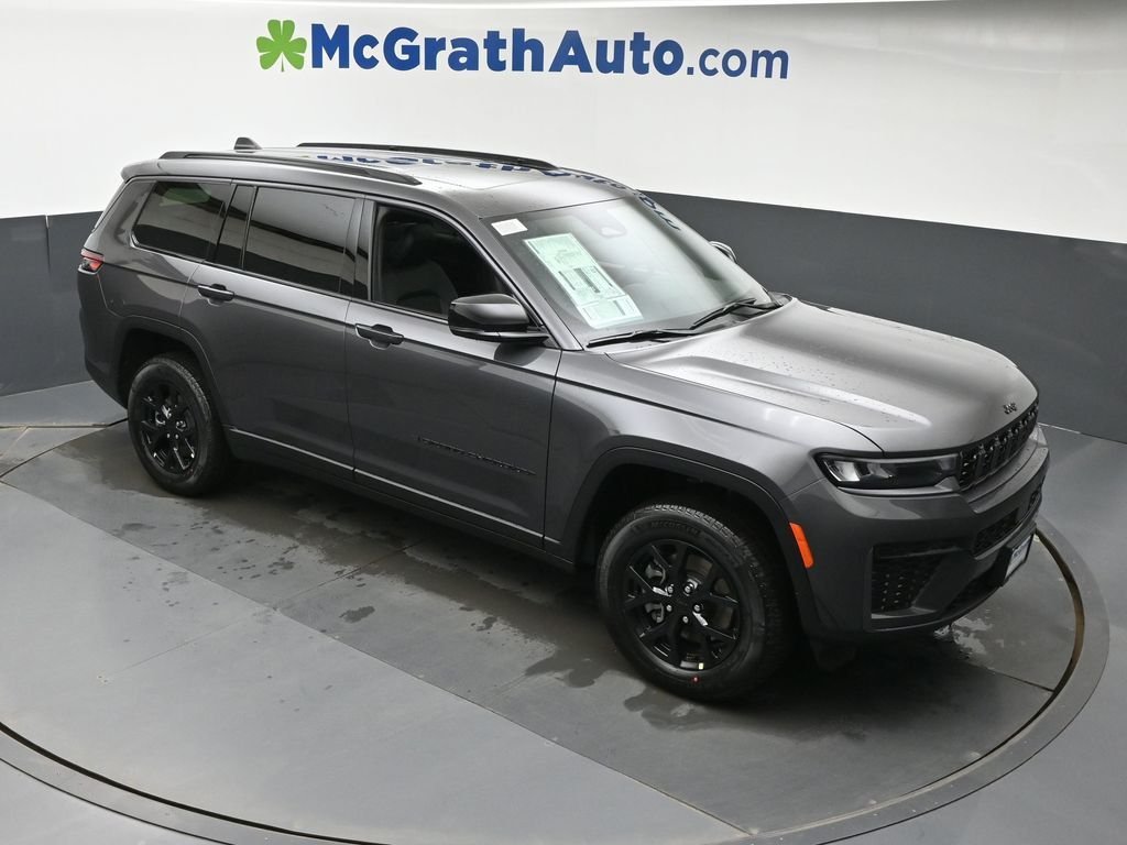 New 2026 Baltic Gray Metallic Clear-Coat Exterior Paint Jeep Altitude image 3