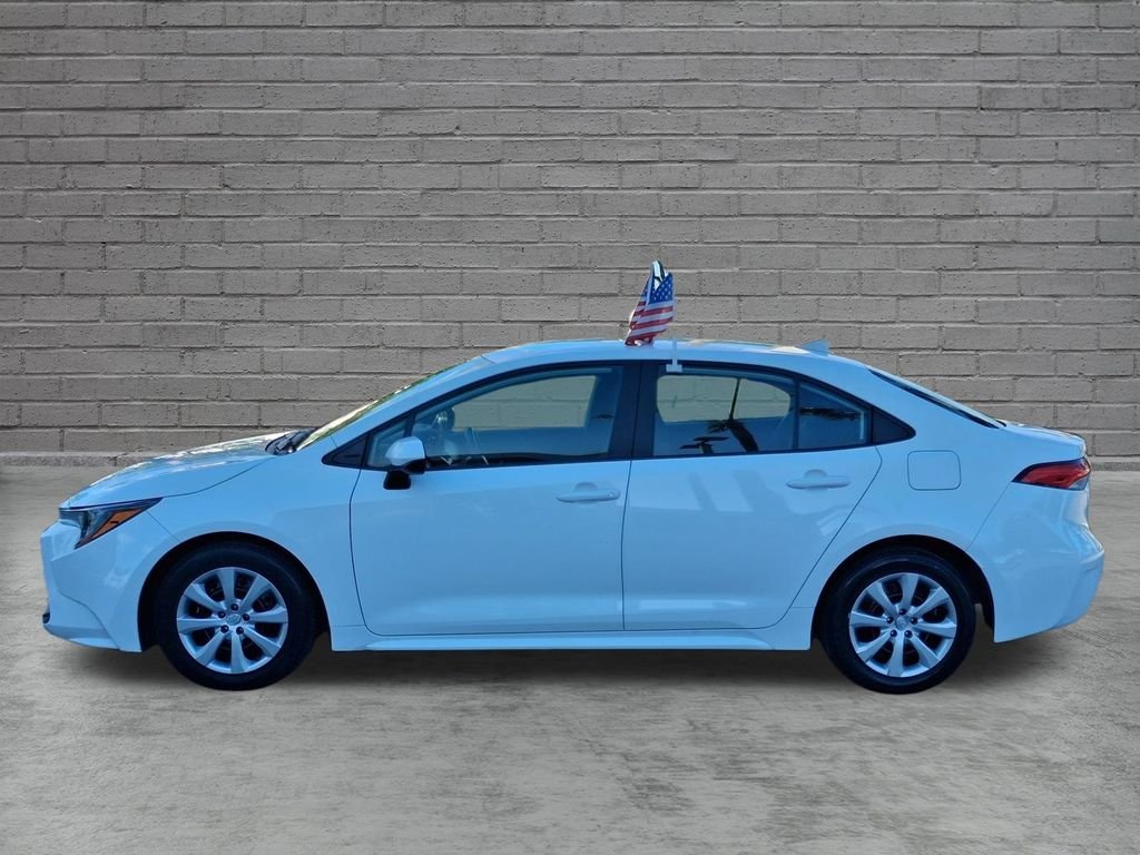 Used 2025 White Toyota LE image 4