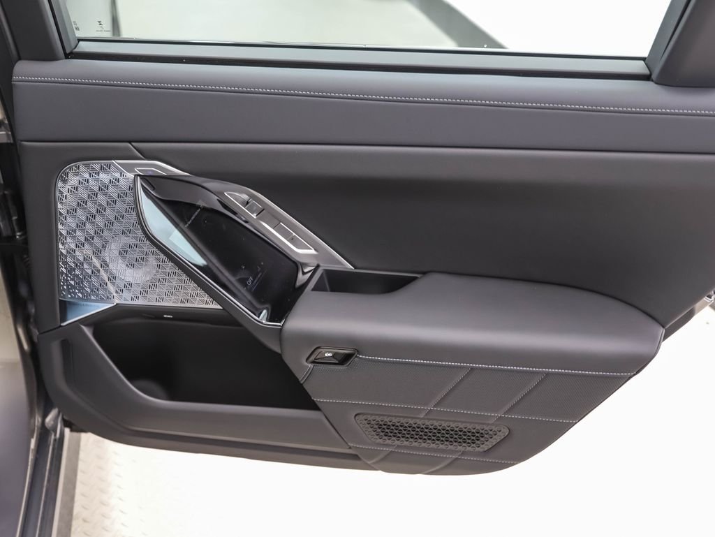 Used 2025 Gray Metallic BMW 760i xDrive image 26
