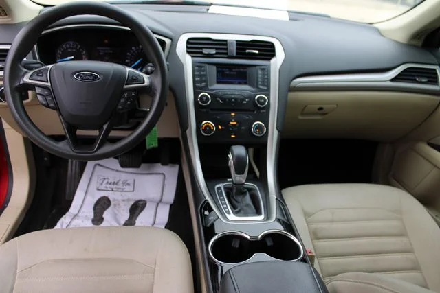 Used 2014 Red Ford SE image 22