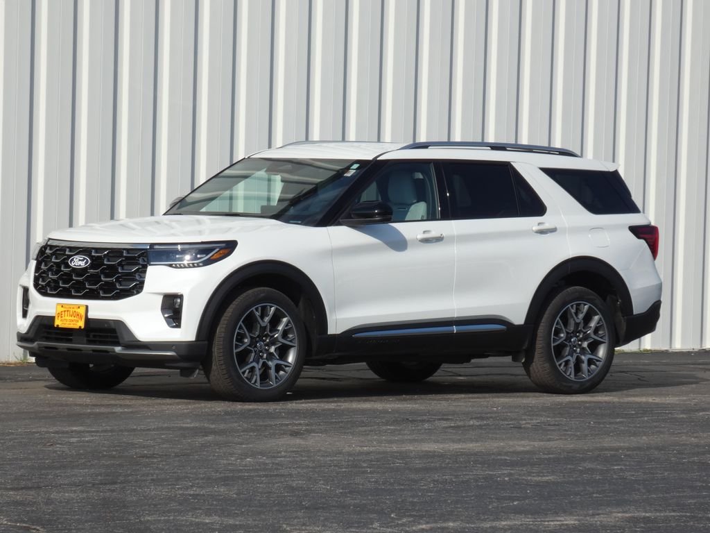 New 2027 Star White Metallic Tri-Coat Ford Platinum™ image 39