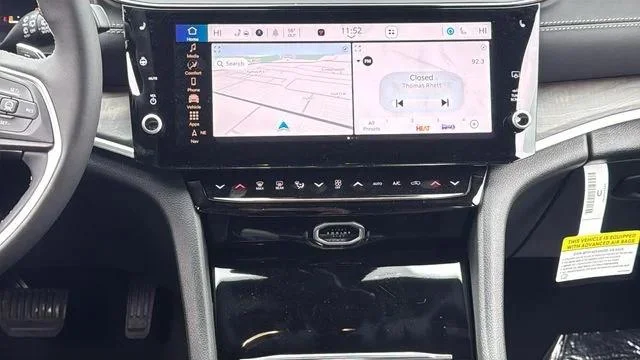 2026 Jeep Grand Cherokee Laredo - Photo 12