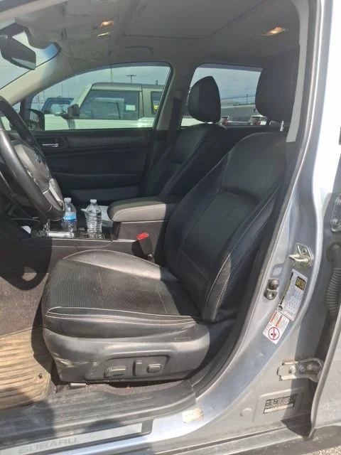 Used 2017 Silver Subaru 2.5i image 14