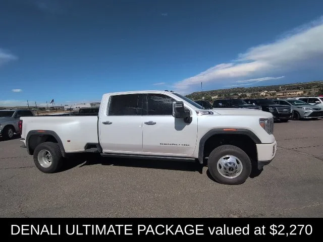 Used 2022 White GMC Denali image 4