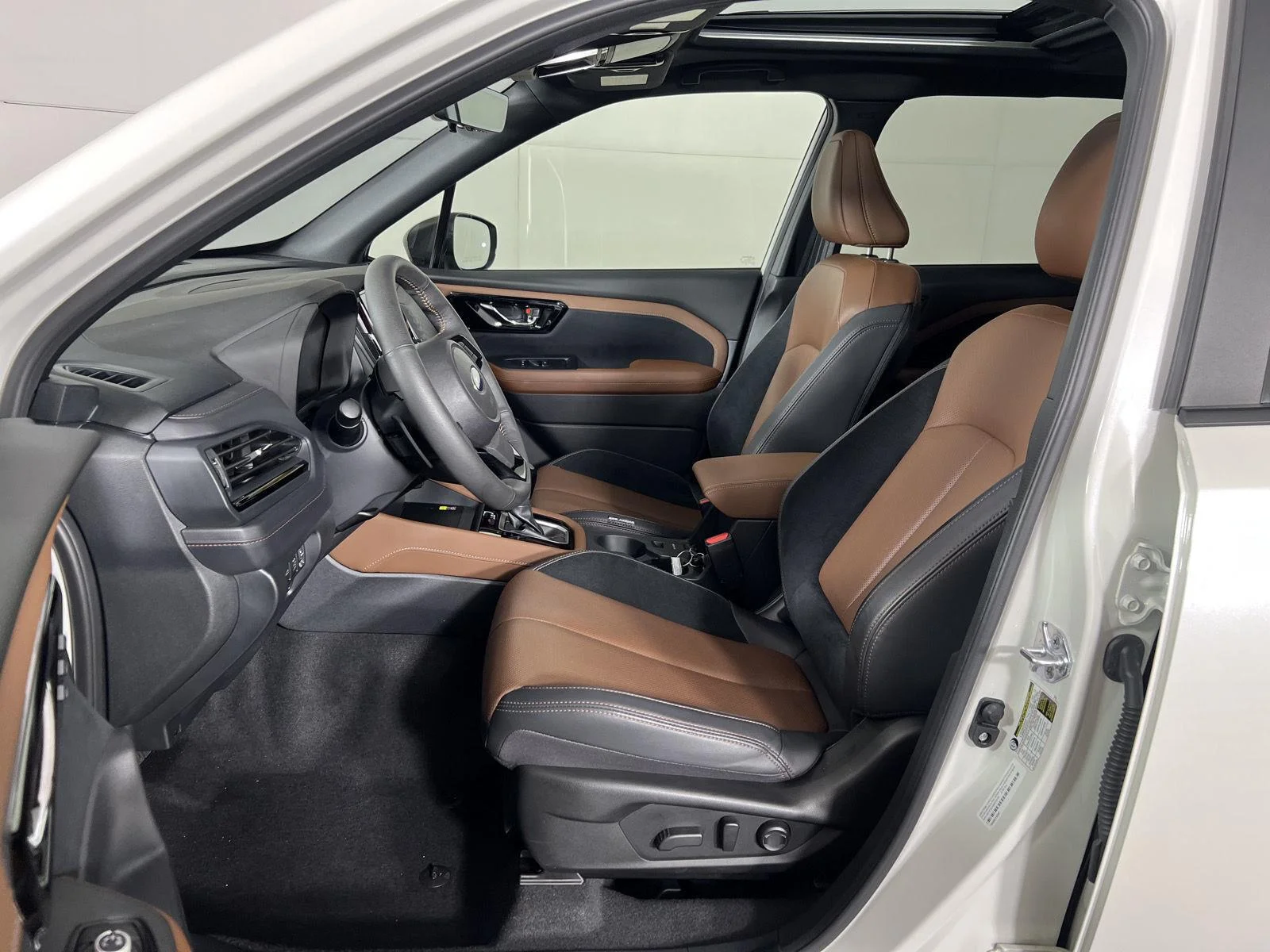 Used 2025 Crystal White Pearl Subaru Touring Hybrid image 14