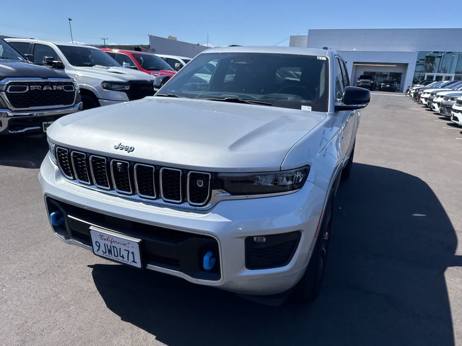 2023 Jeep Grand Cherokee Overland 4xe 4x4's photo