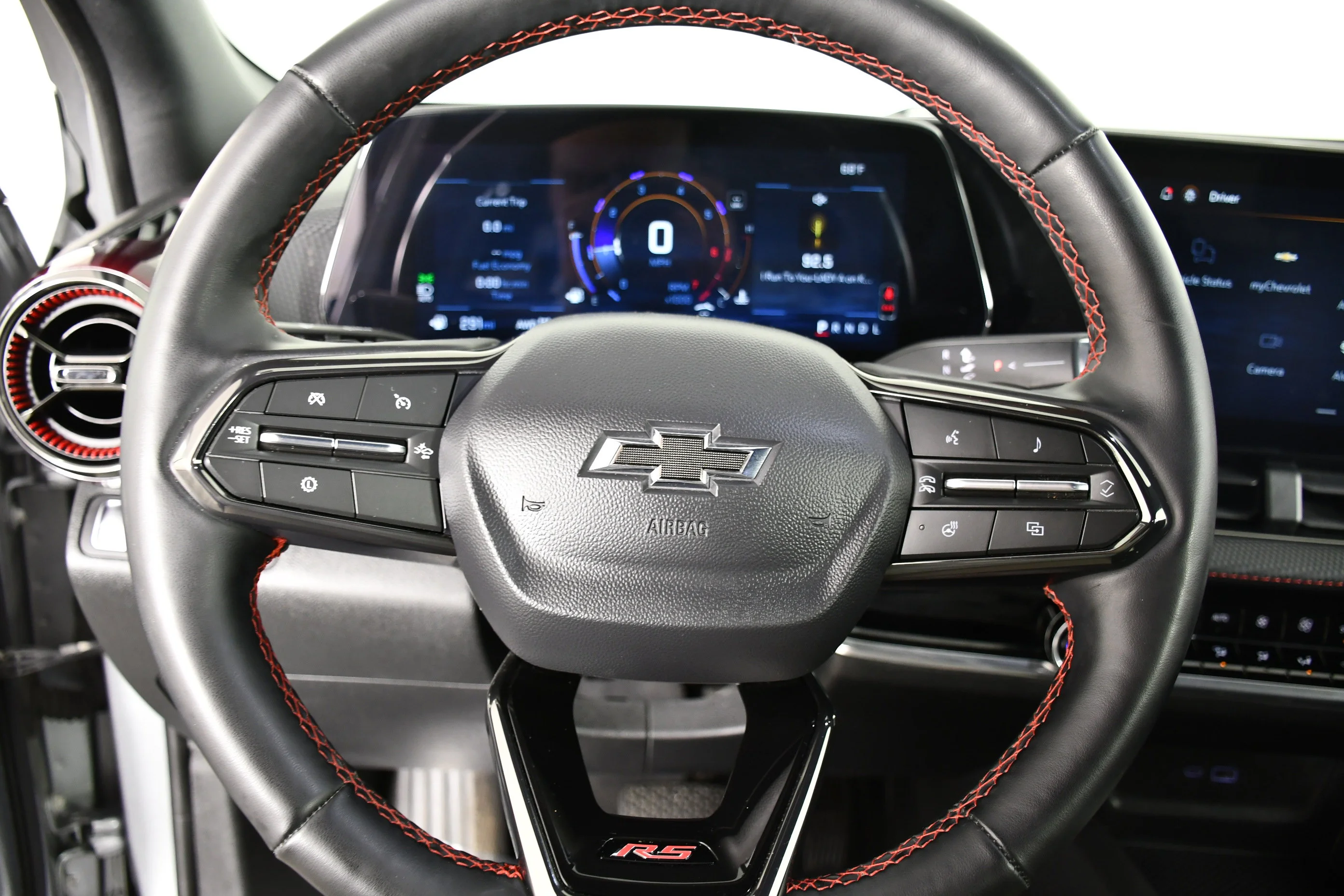 Used 2025 Sterling Gray Metallic Chevrolet AWD RS image 19