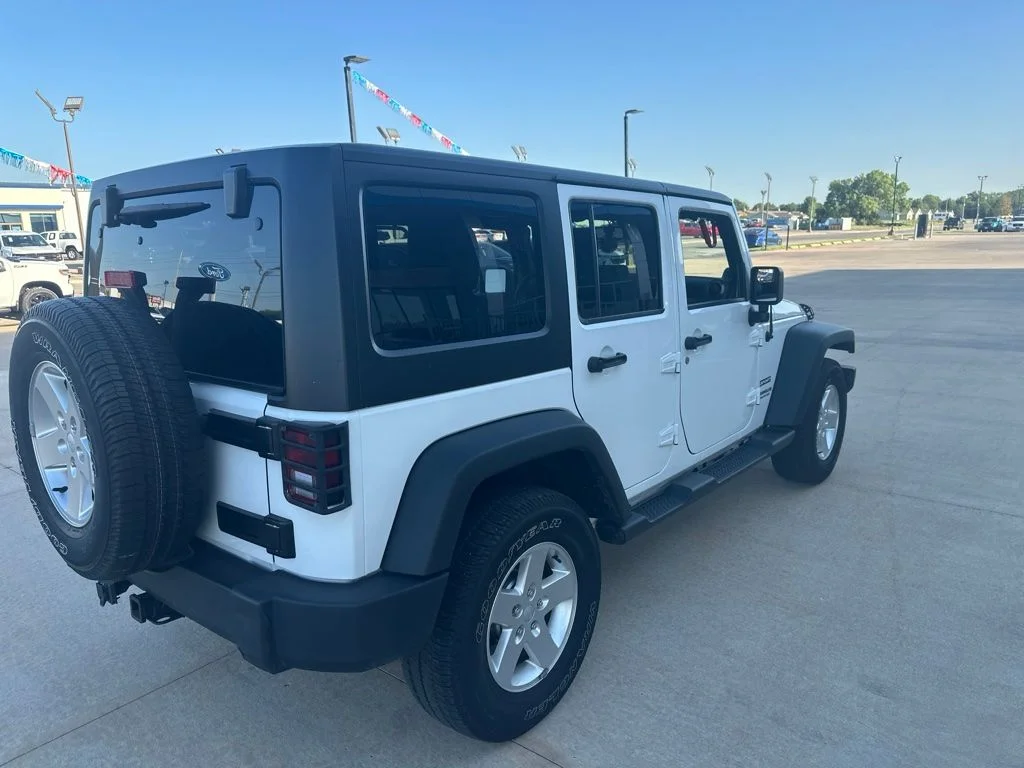 Used 2014 White Jeep Unlimited Sport image 28