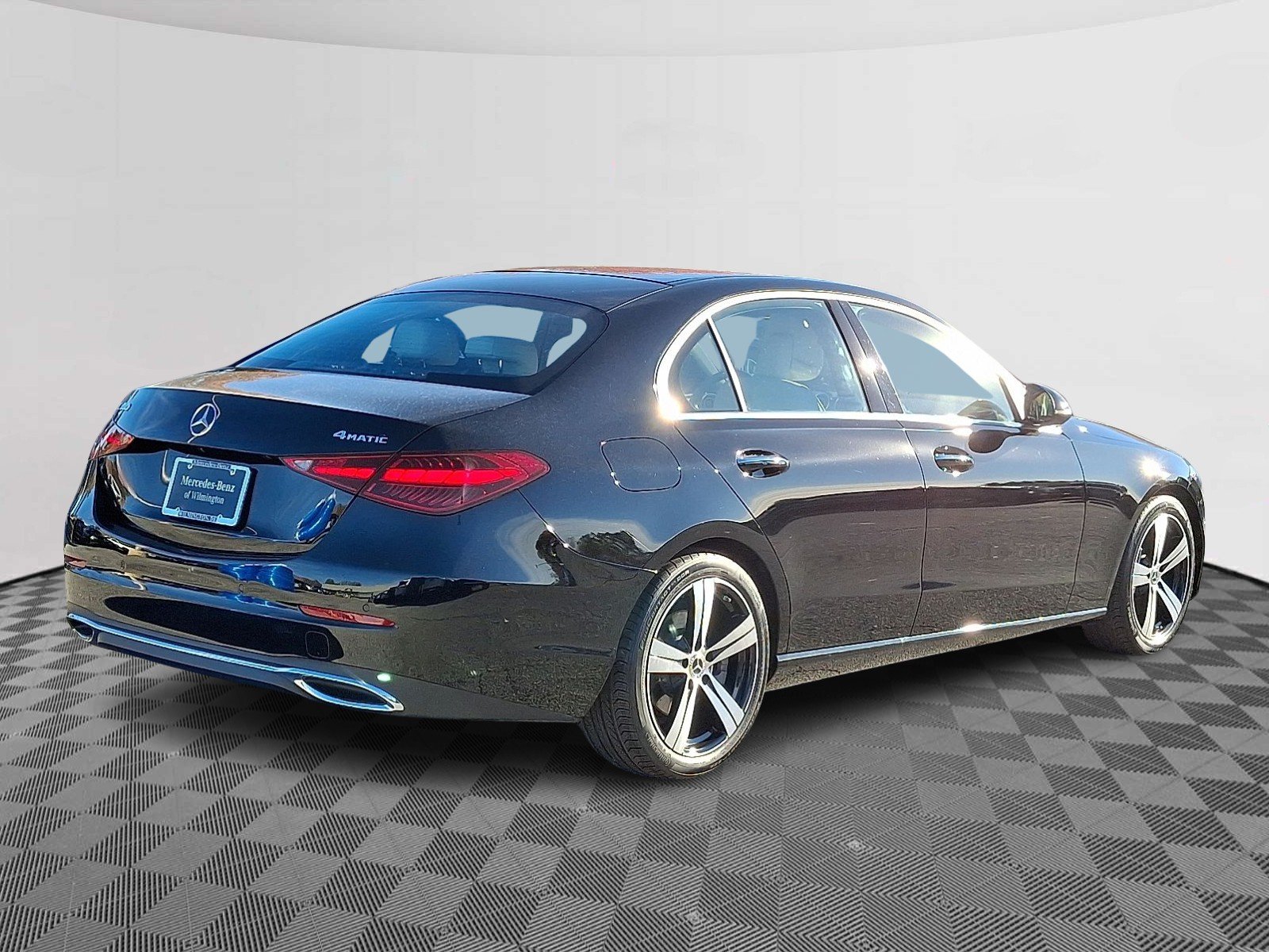 2025 Mercedes-Benz C-Class Sedan C 300 - Photo 6