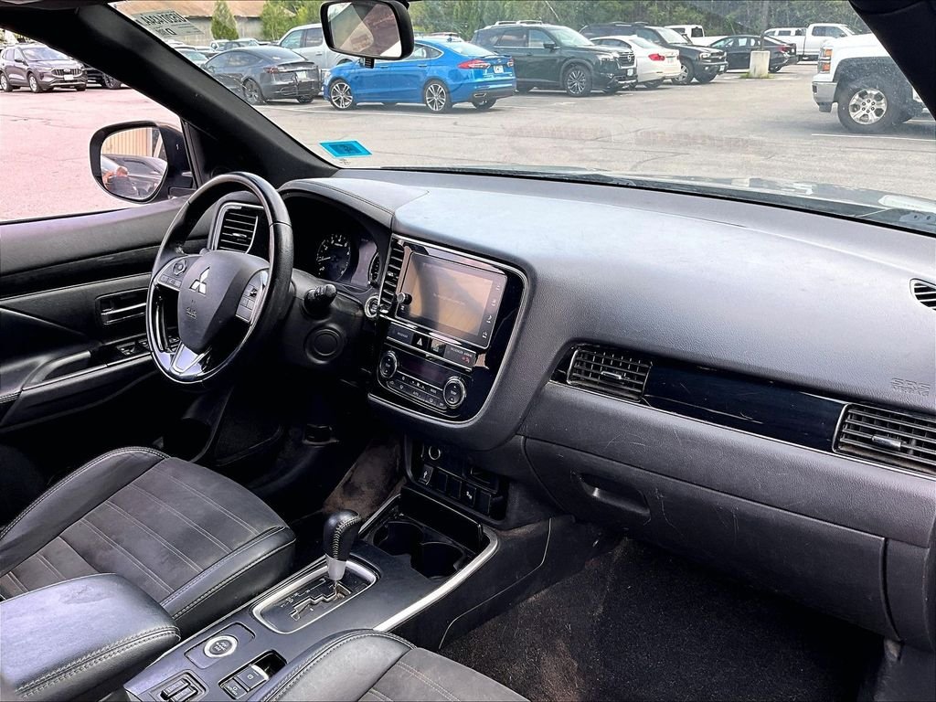 Used 2019 Gray Mitsubishi LE image 13