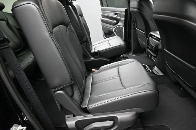 New 2026 High Gloss Black Exterior Paint Jeep  image 23