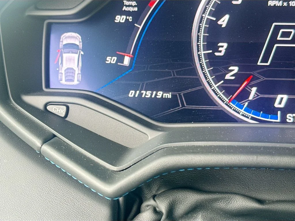 Used 2022 Gray Lamborghini  image 12