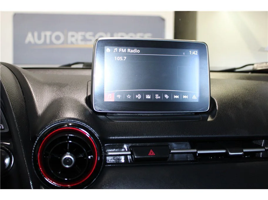 Used 2017 Crystal White Pearl Mica Mazda Touring image 30