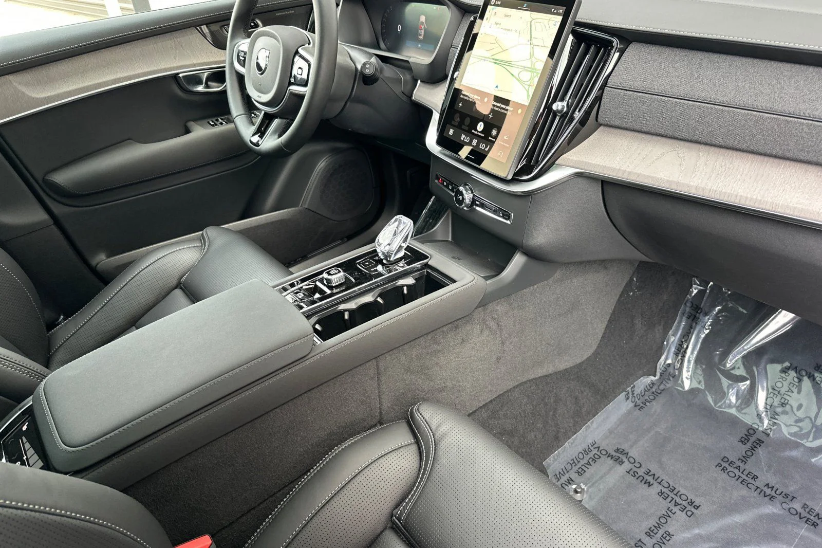 New 2026 Onyx Black Volvo Ultra image 15