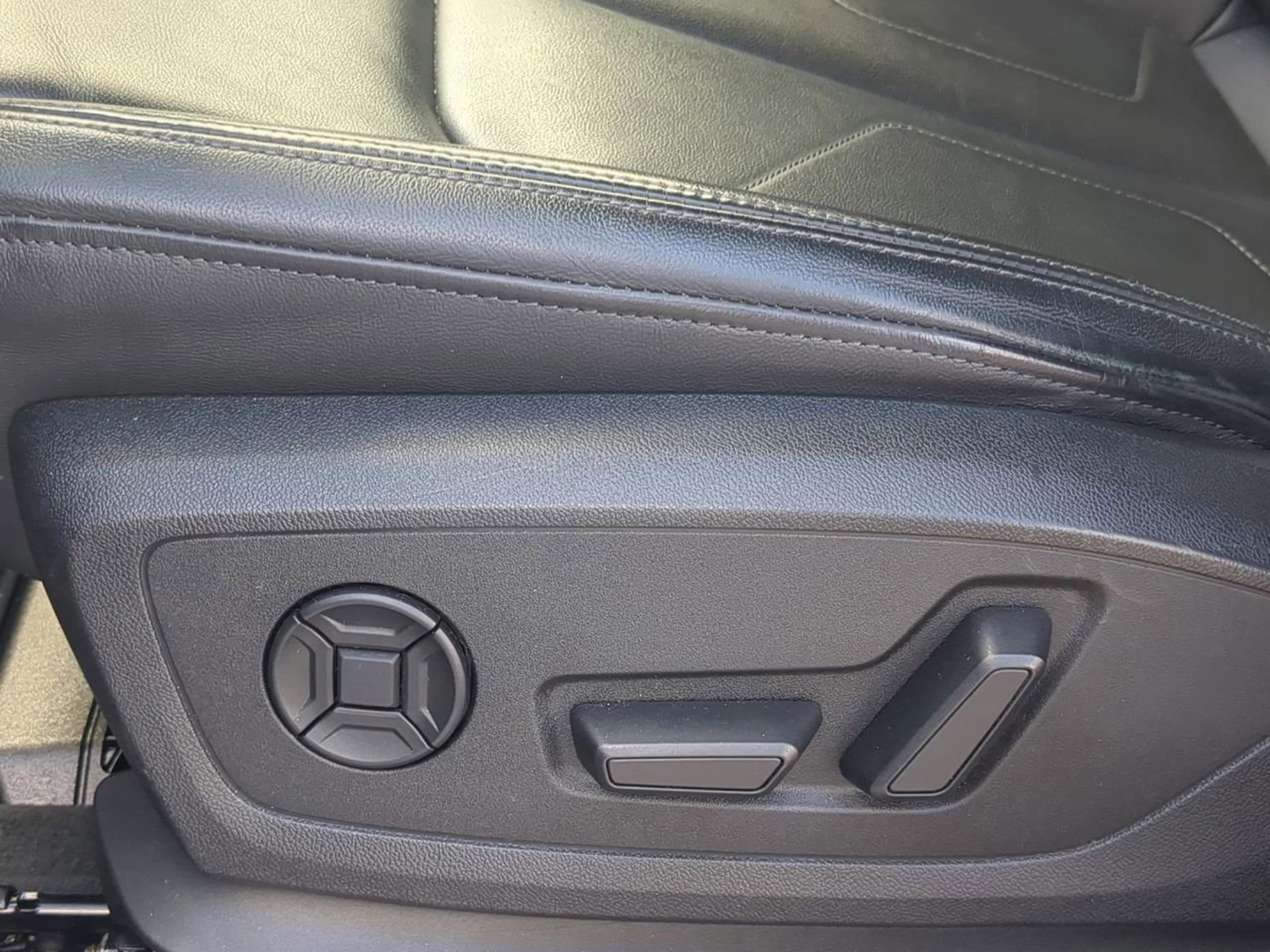 2022 Audi Q3 S Line Premium Plus - Photo 22