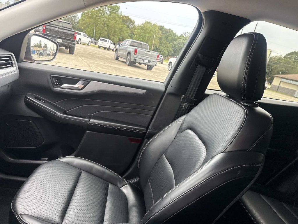Used 2025 Red Ford Platinum image 24