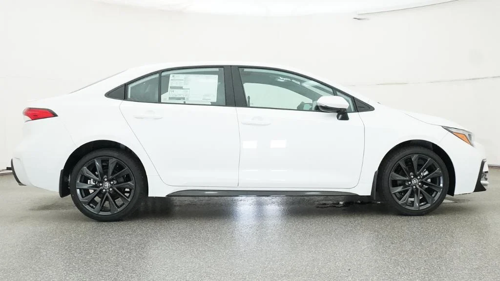 New 2026 Ice Cap Toyota SE image 22