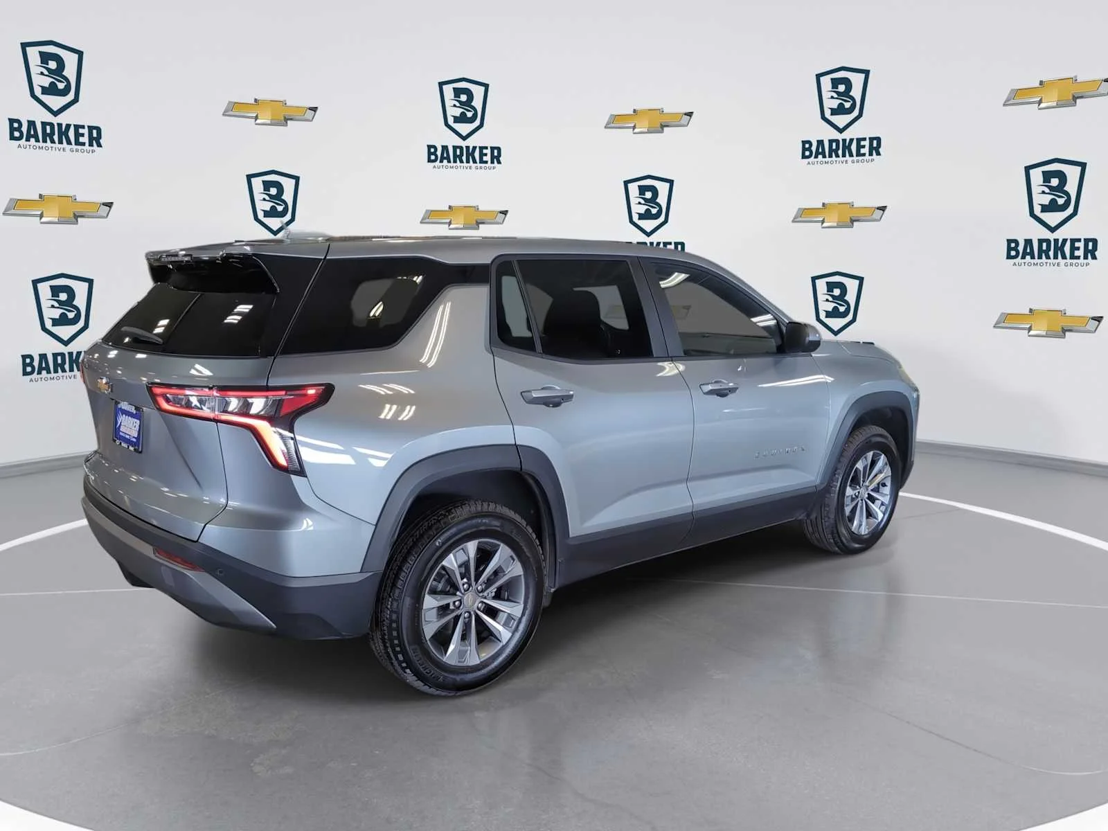 2025 Chevrolet Equinox LT - Photo 8