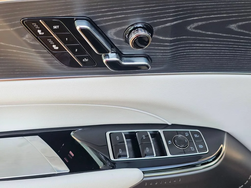 2026 Cadillac LYRIQ Luxury - Photo 22