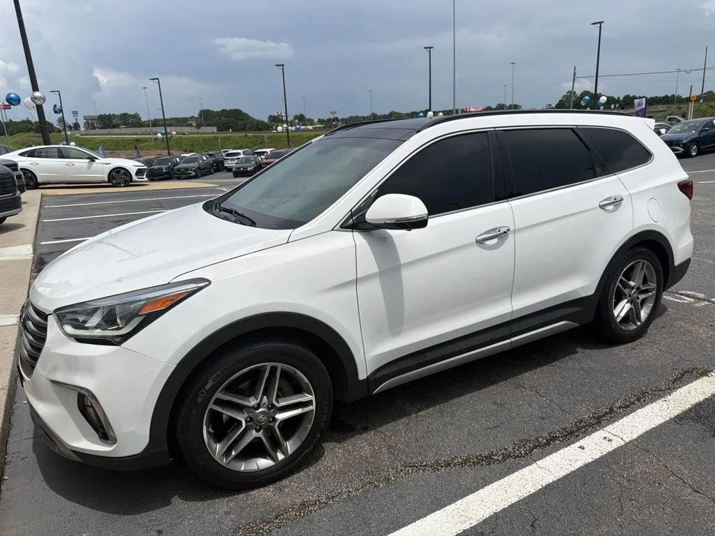 Used 2018 White Hyundai Limited Ultimate image 2