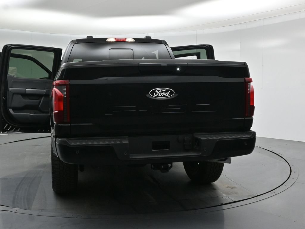New 2026 Agate Black Metallic Ford XLT image 31