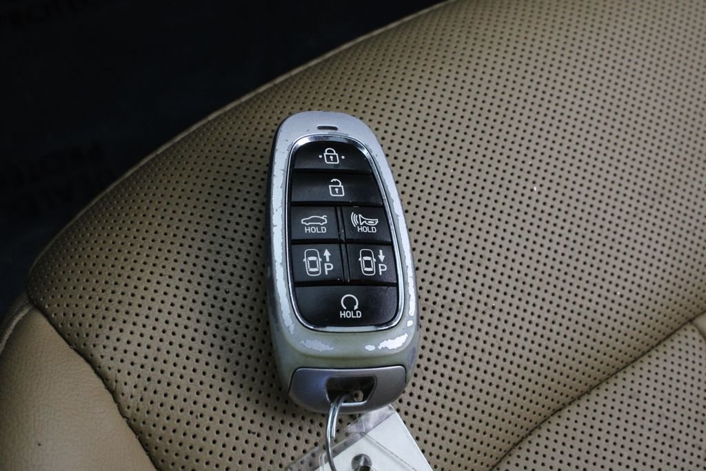 Certified Used 2020 Gray Hyundai Limited image 31