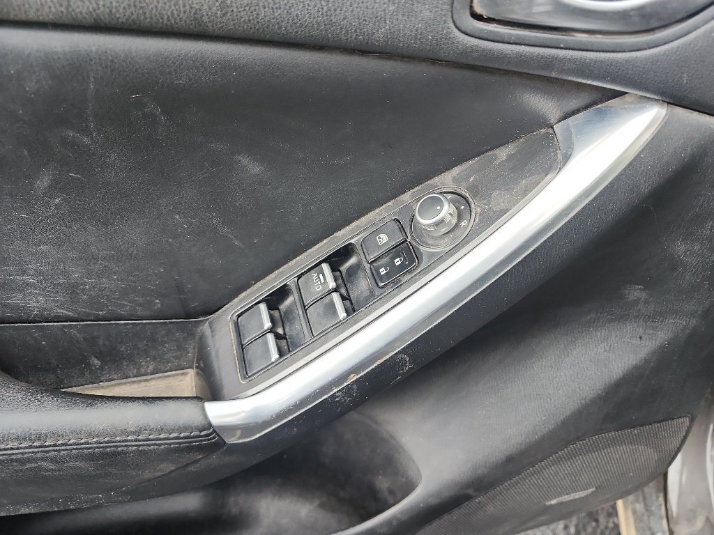 Used 2016 Titanium Flash Mica Mazda Grand Touring image 13