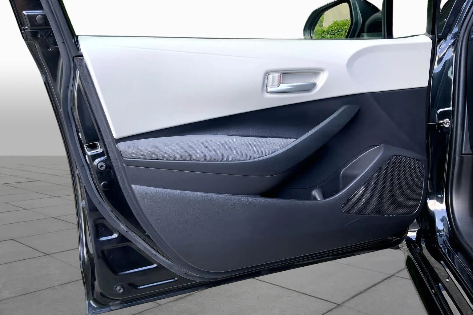Used 2021 Black Sand Pearl Toyota LE image 22