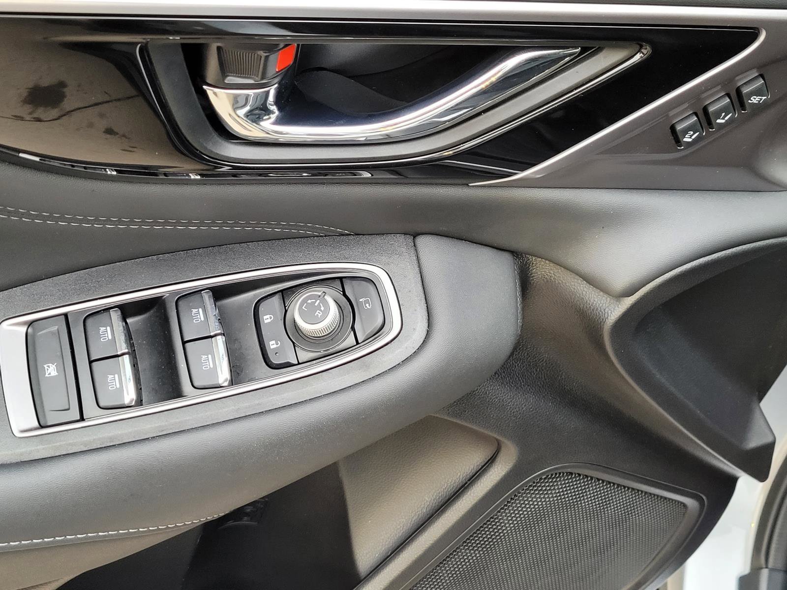 Used 2025 Ice Silver Metallic Subaru Touring XT image 26