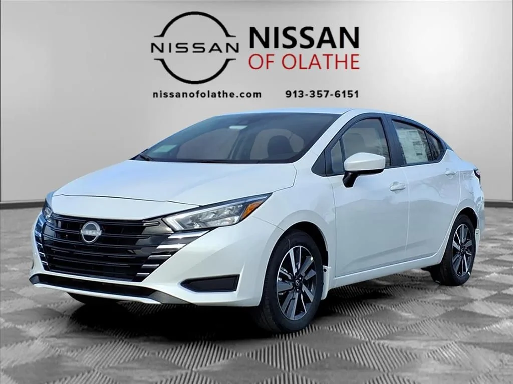 2025 Nissan Versa 1.6 SV CVT's photo