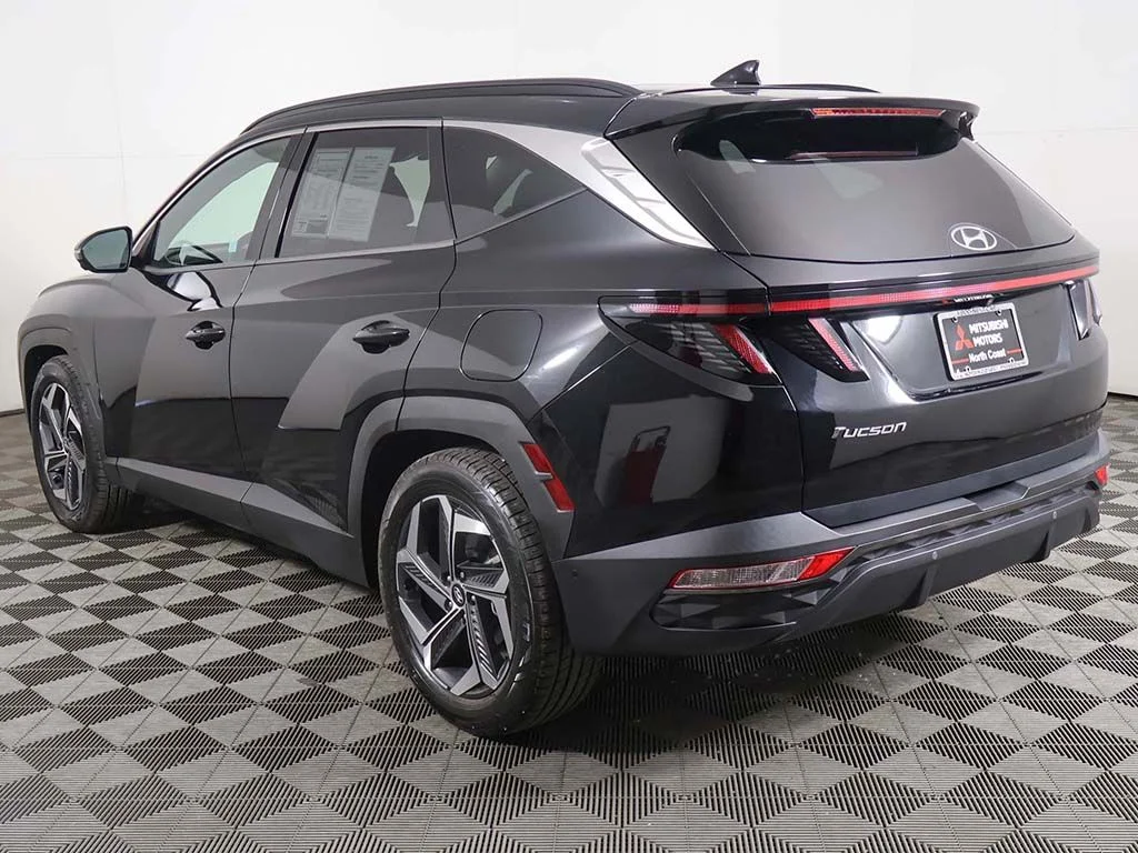 Used 2022 Black Hyundai Limited image 11