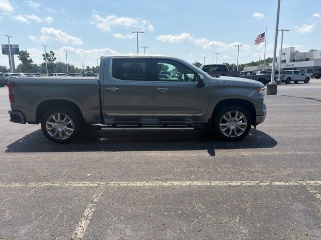 Used 2023 Gray Chevrolet High Country image 8