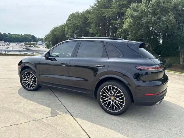 Used 2019  Porsche Base image 15