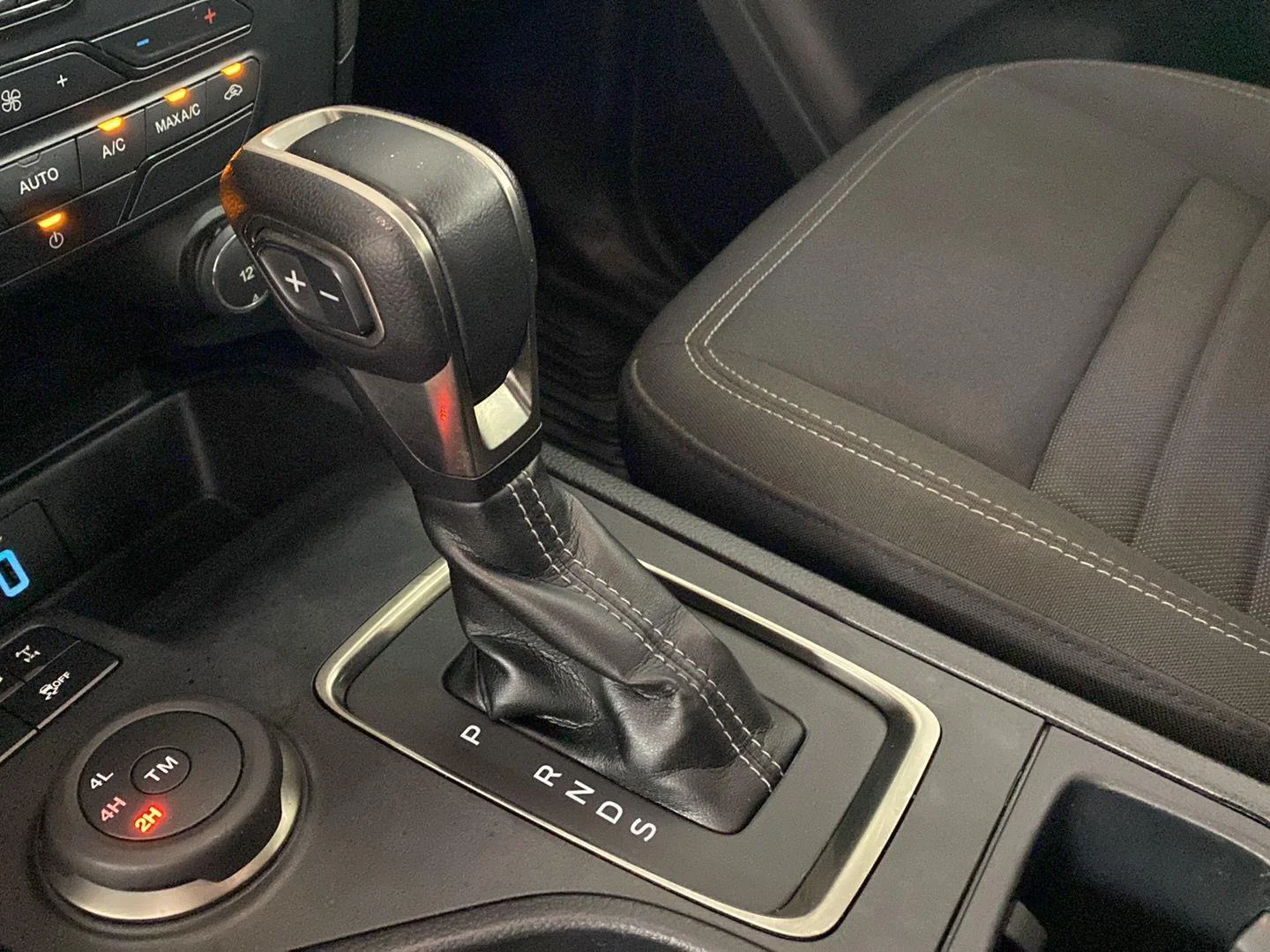 Used 2021 Carbonized Gray Ford XLT image 8