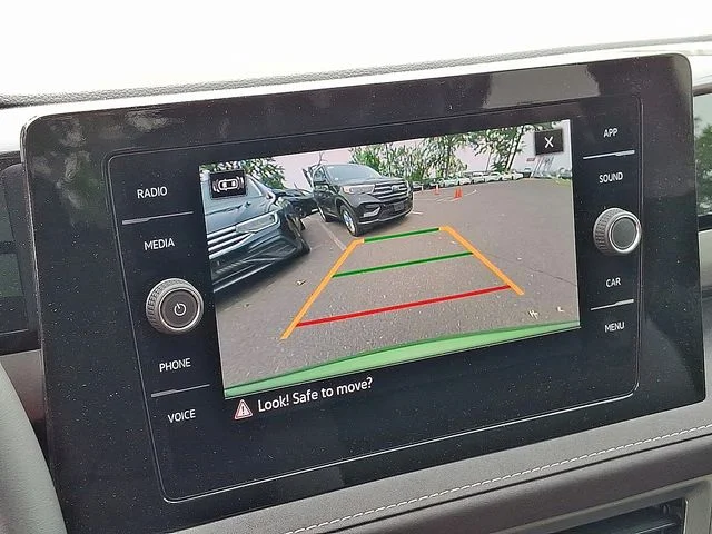 New 2026 Green Volkswagen 1.5T SE Black image 14