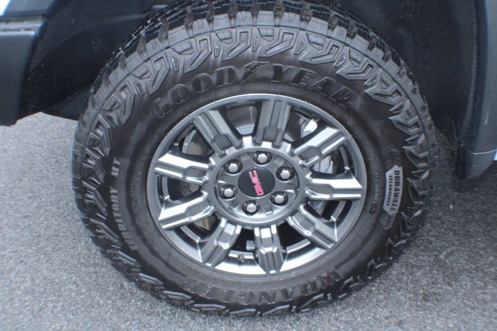 Used 2026 Summit White GMC AT4X image 5