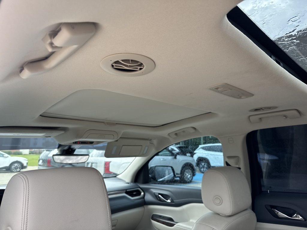 Used 2021 Green GMC Denali image 14