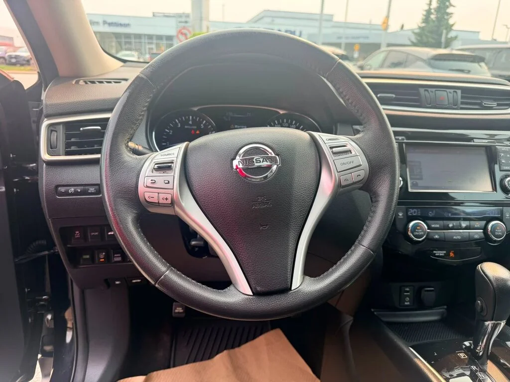 Used 2016 Magnetic Black Metallic Nissan SL AWD Premium CVT Dilawri Certified   Local BC image 9