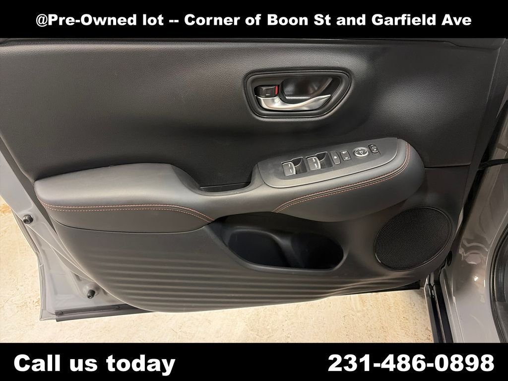 Used 2024  Honda Sport image 14
