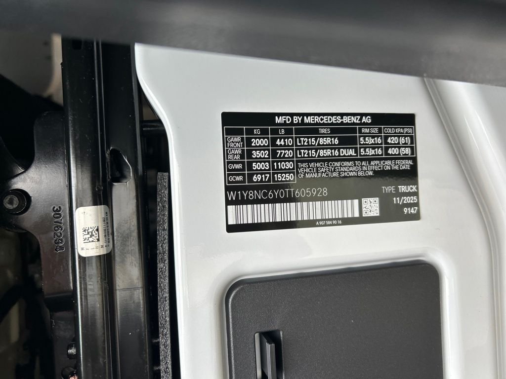 New 2026 Arctic White Mercedes-Benz Cargo 170 WB image 27