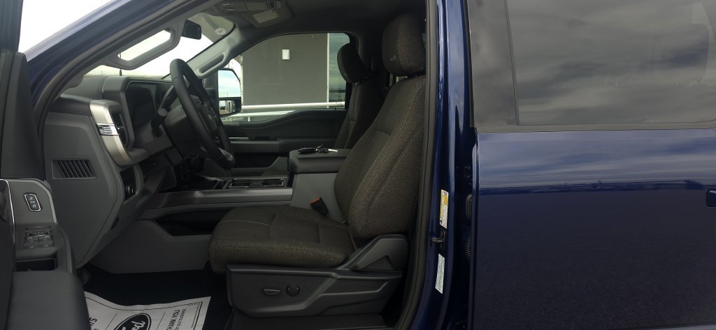 New 2027 Neptune Blue Ford F-350® XLT image 18