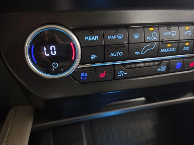 Used 2018 Ruby Red Metallic Ford XLT image 21