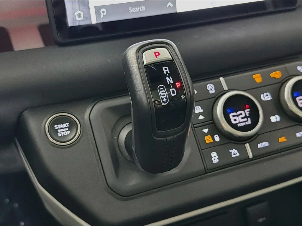 Used 2023 Gray Land Rover SE image 17