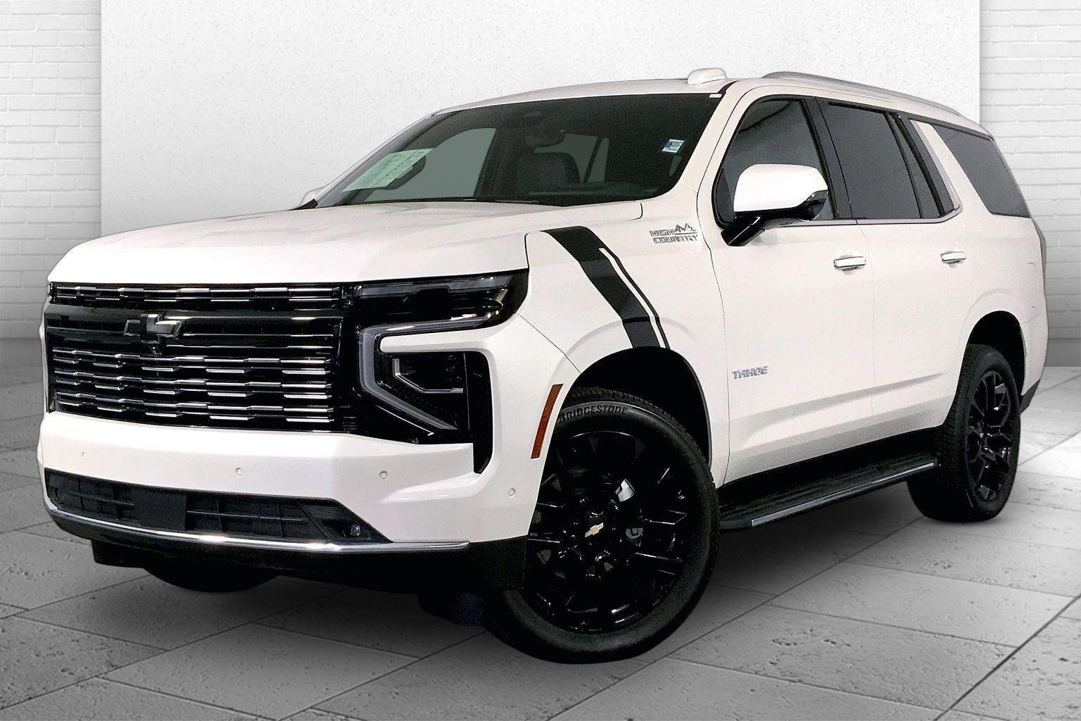 Used 2025 Iridescent Pearl Tricoat Chevrolet High Country image 2
