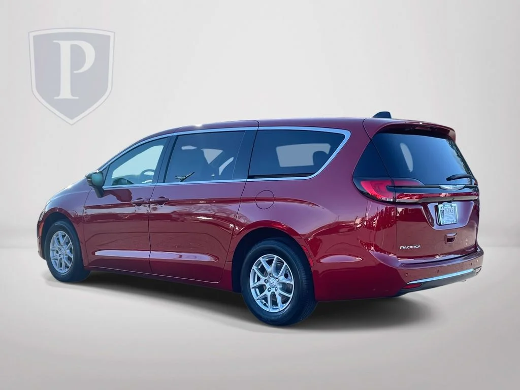 New 2026 Red Hot Pearl-Coat Exterior Paint Chrysler Select image 6