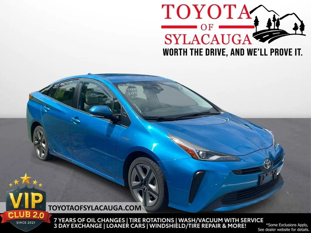 2021 Toyota Prius Limited FWD's photo