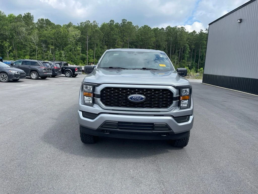 Used 2023 Silver Ford XL image 2